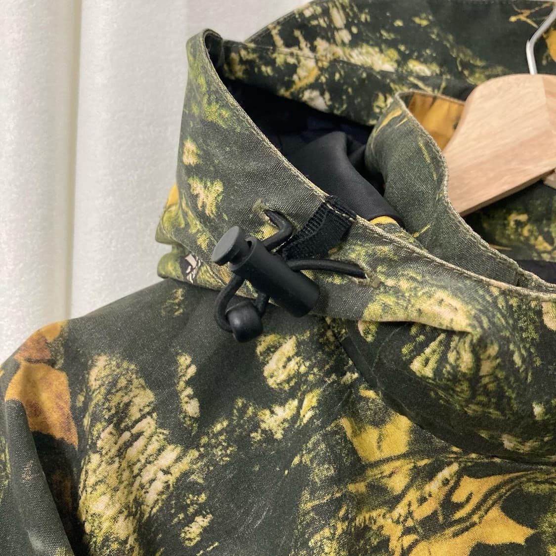 젠서스 포켓 투웨이 지퍼 후드 리얼트리 윈드브레이커 상품이미지6