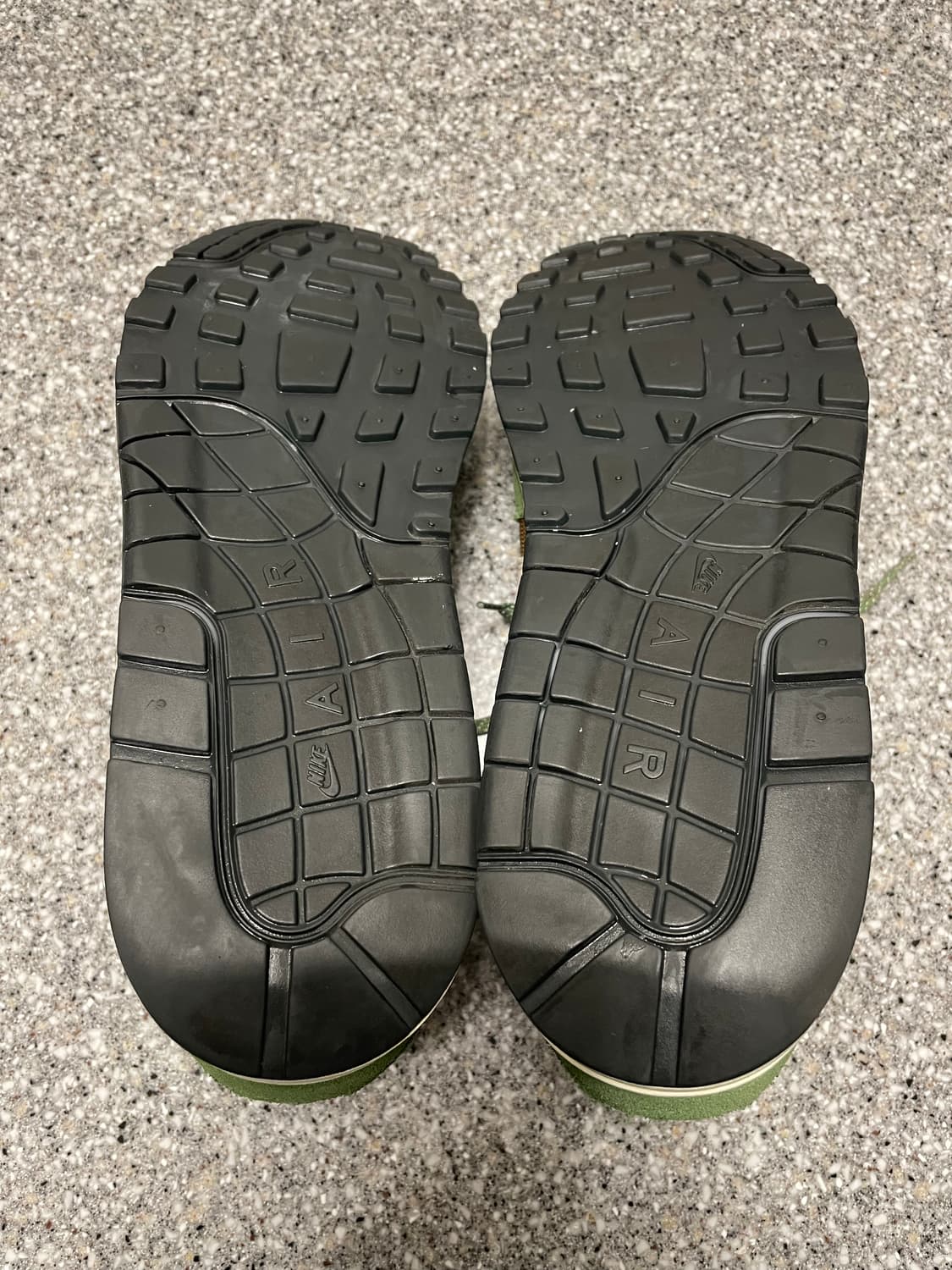 나이키 에어맥스 1NH 트리라인 사이즈 295 상품이미지6