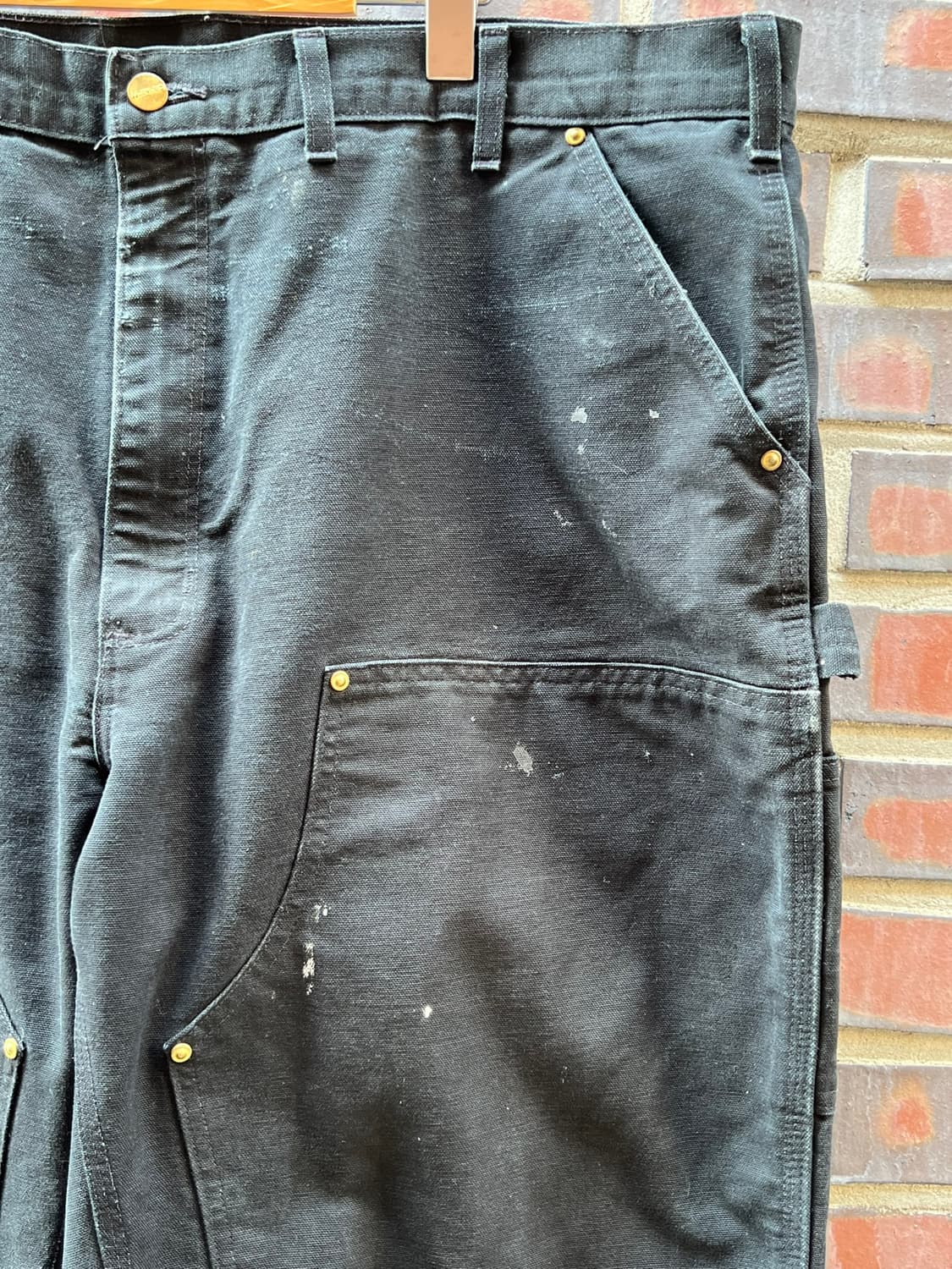 [44] 칼하트 B01 블랙 더블니 USA 블랙 페이딩 워크 팬츠 상품이미지2