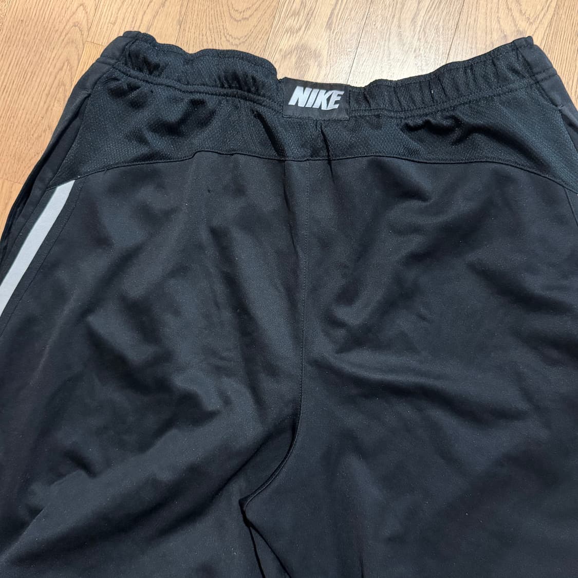 Nike 사이드 라인 센터 로고 쇼츠 상품이미지4