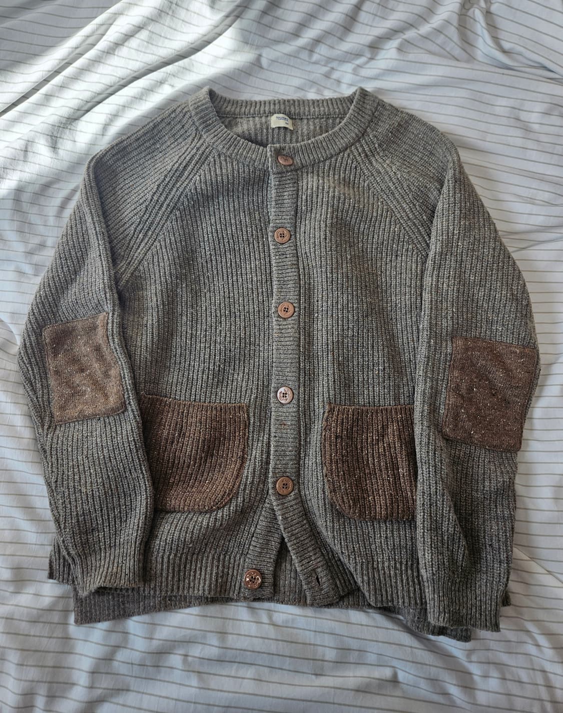 어나더오피스 가디건 01 상품이미지1