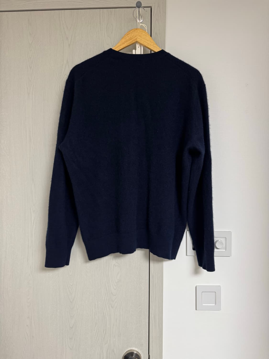 유니클로 네이비 캐시미어 니트 상품이미지2