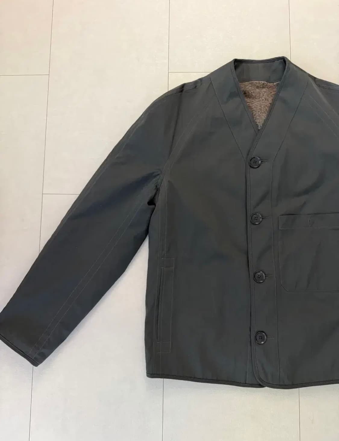 르메르 V넥 리버시블 라이너 자켓 상품이미지3