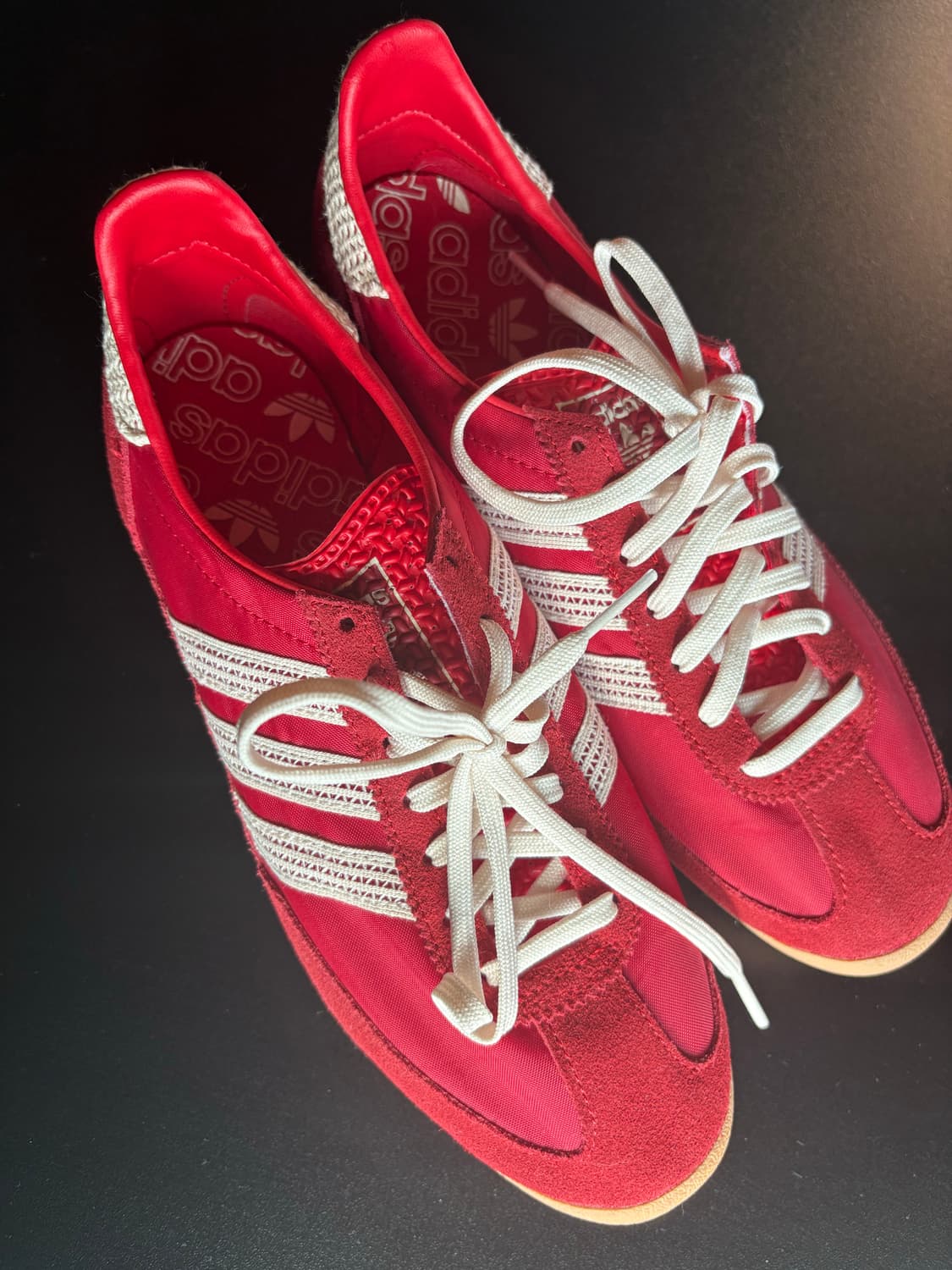 아디다스 스칼렛 레드 245 상품이미지1