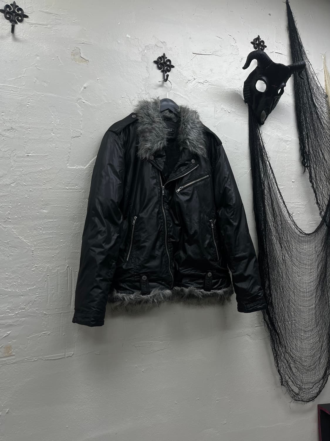 Suggestion trimming fur nylon rider jack 상품이미지1