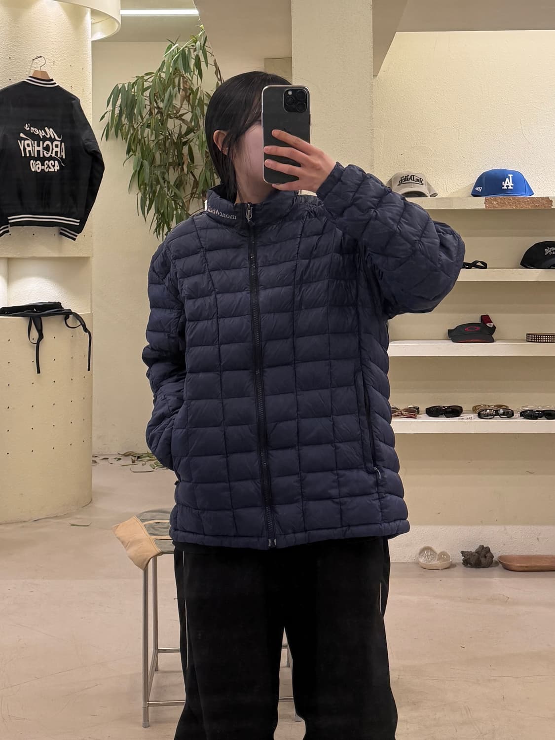 몽벨 경량 다운 패딩 자켓 U523 상품이미지1