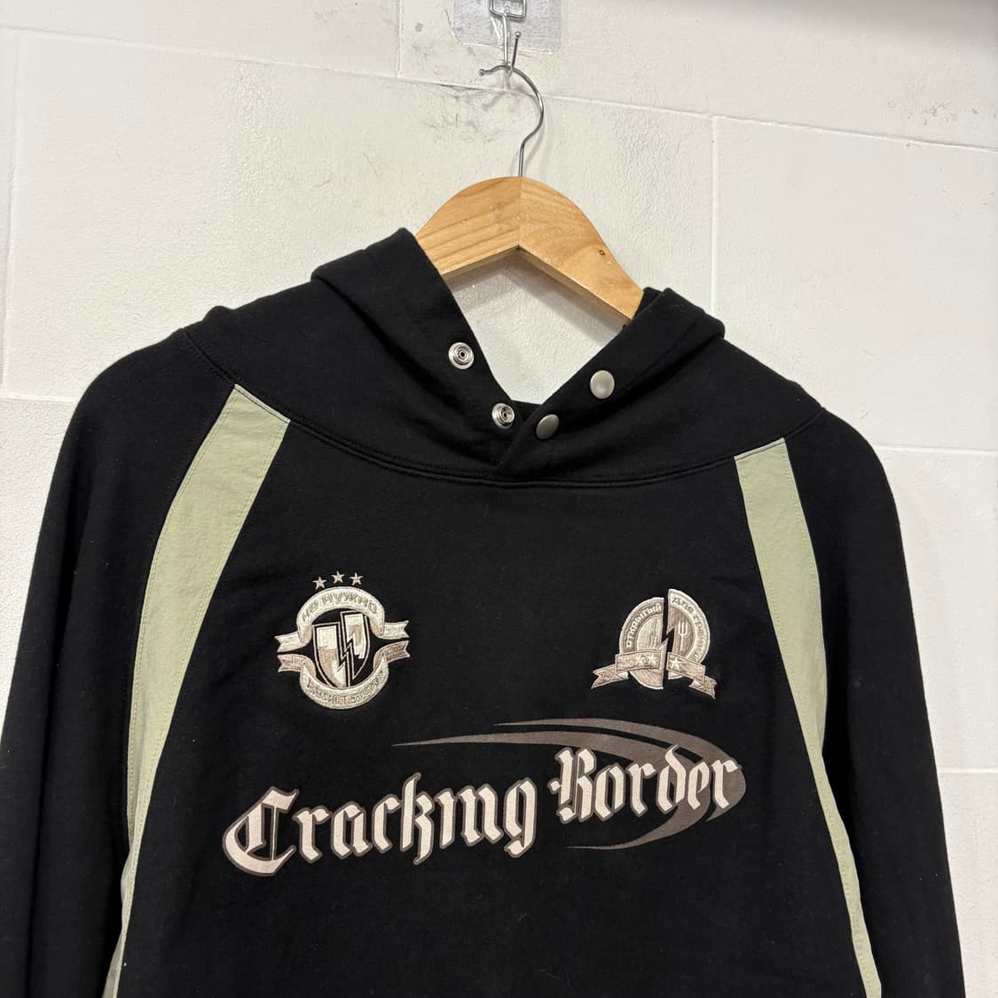 꼼파뇨 후드티 상품이미지2