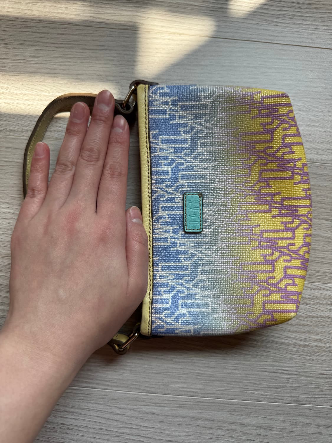 [정품] 닥스(DAKS) 로고 패턴 자카드 미니백/파우치 판매합니다 상품이미지3