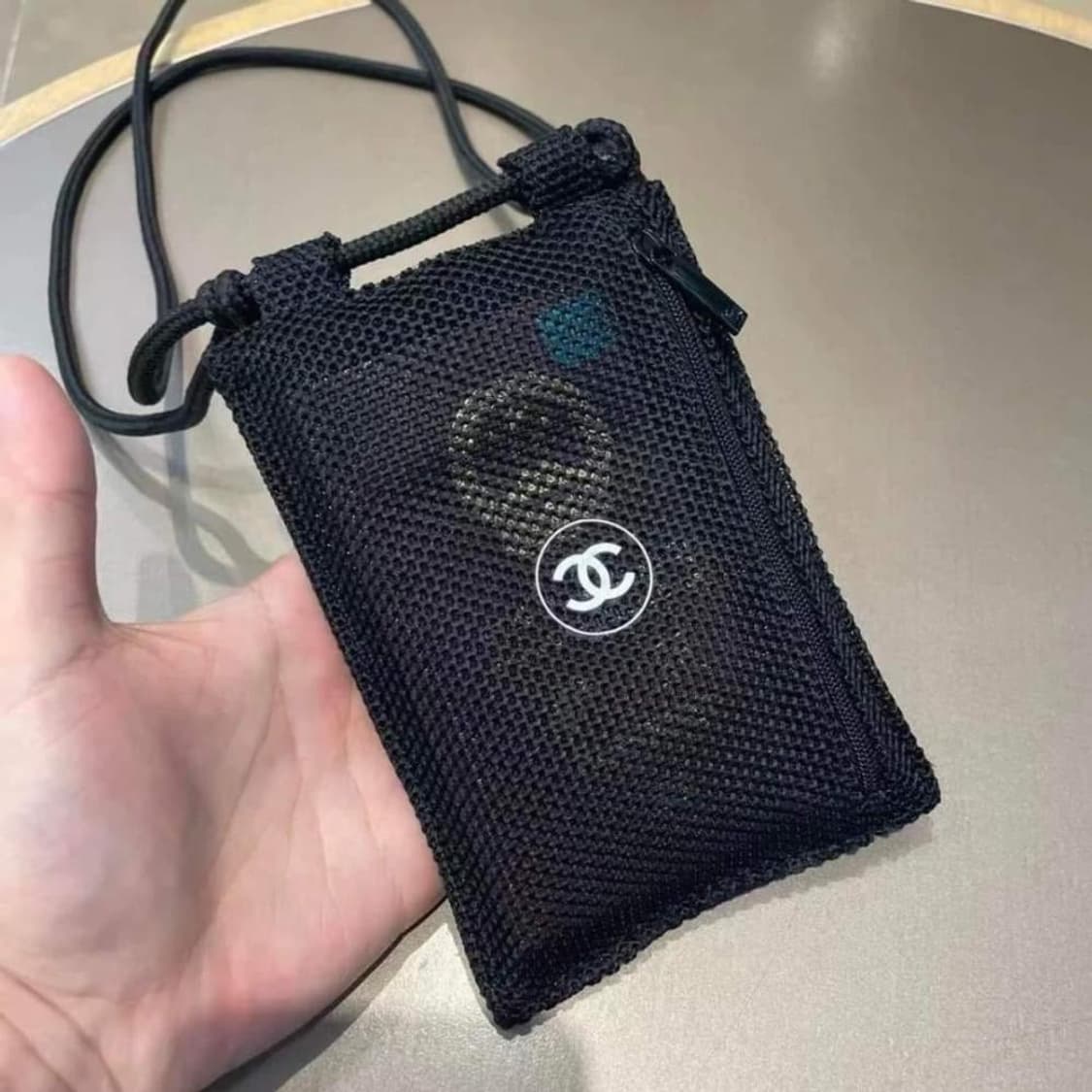 샤넬뷰티 메쉬여권 케이스, 여권가방 크로스백 상품이미지1