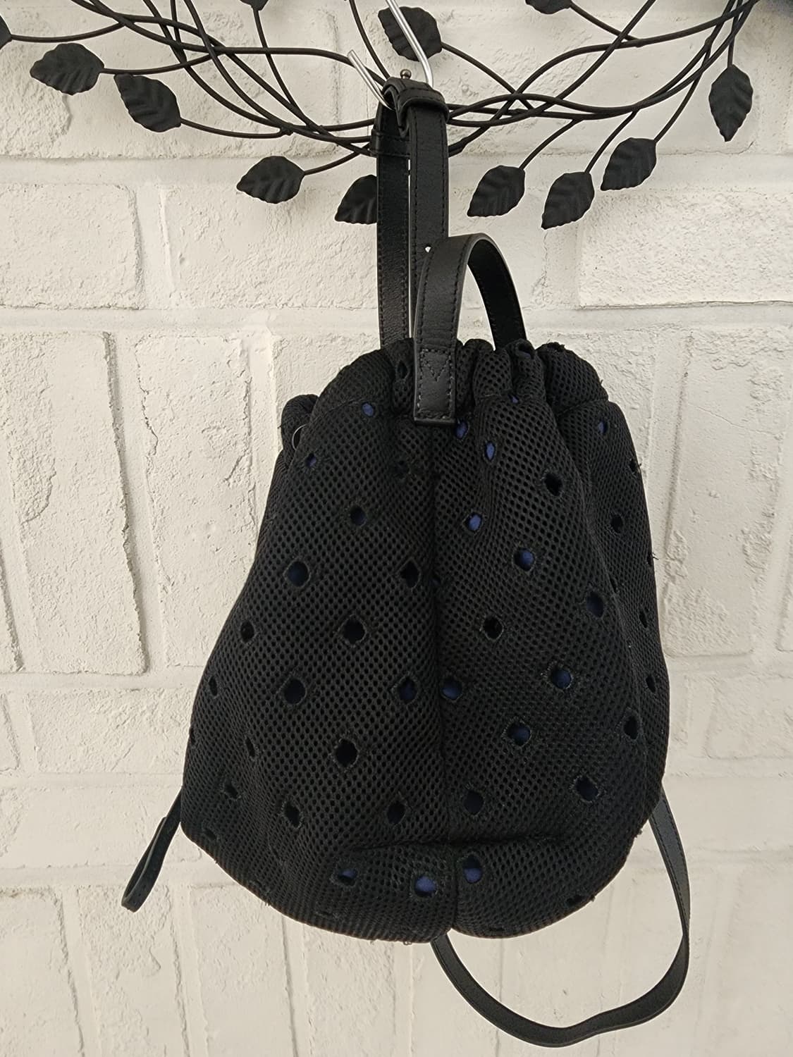 구호 블랙 메쉬 백 상품이미지6