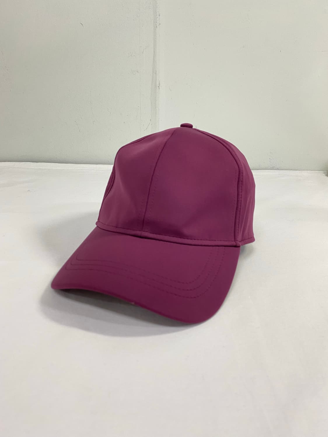 룰루레몬 버건디 러닝 볼캡 상품이미지1