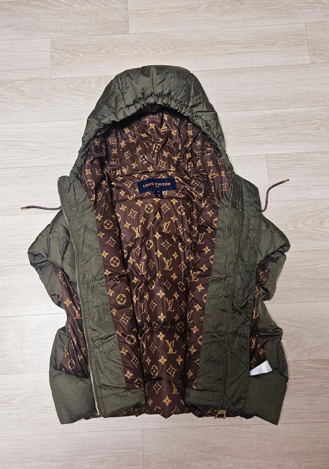 루이비통 다운 패딩 조끼66 상품이미지1