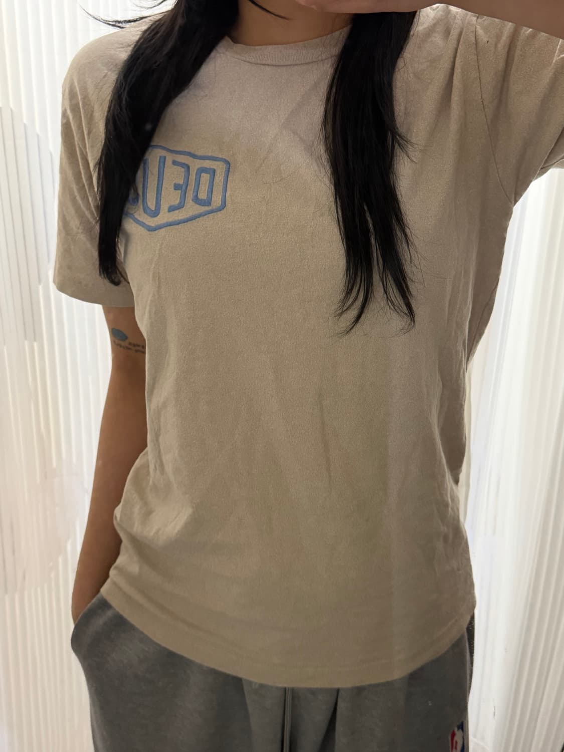 데우스 베이지 반팔티 s 상품이미지1