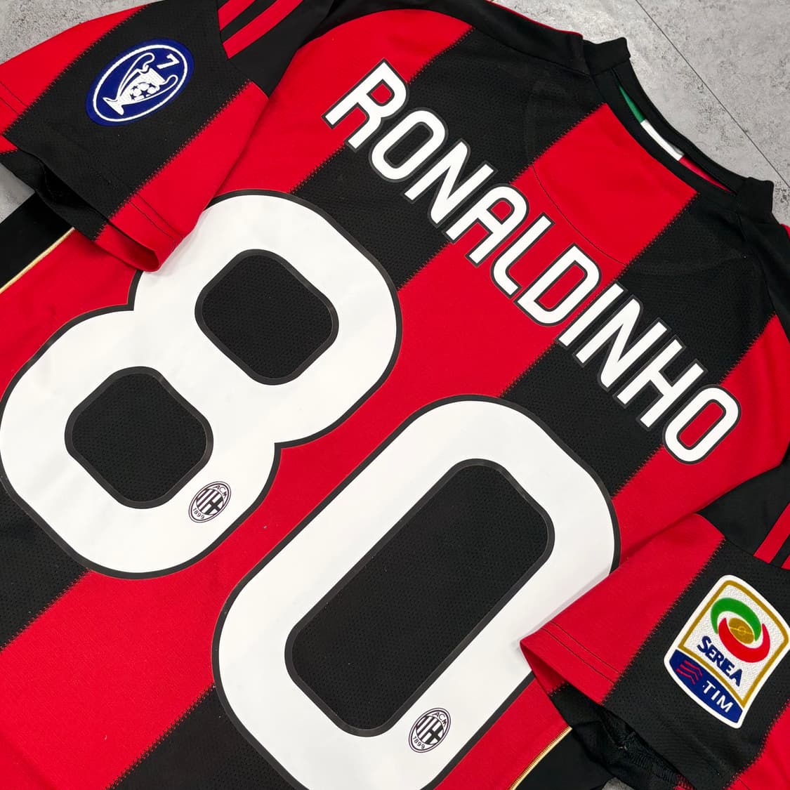 아디다스 10 11 AC밀란 홈 호나우지뉴 유니폼 상품이미지3