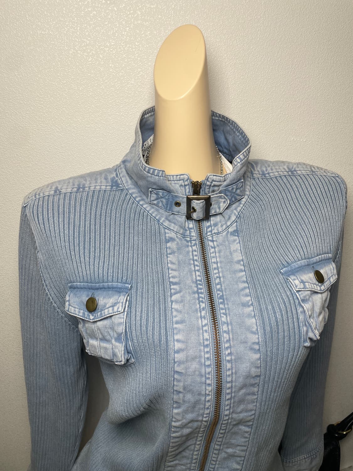 워싱 골지 버클 하이넥 집업 상품이미지3