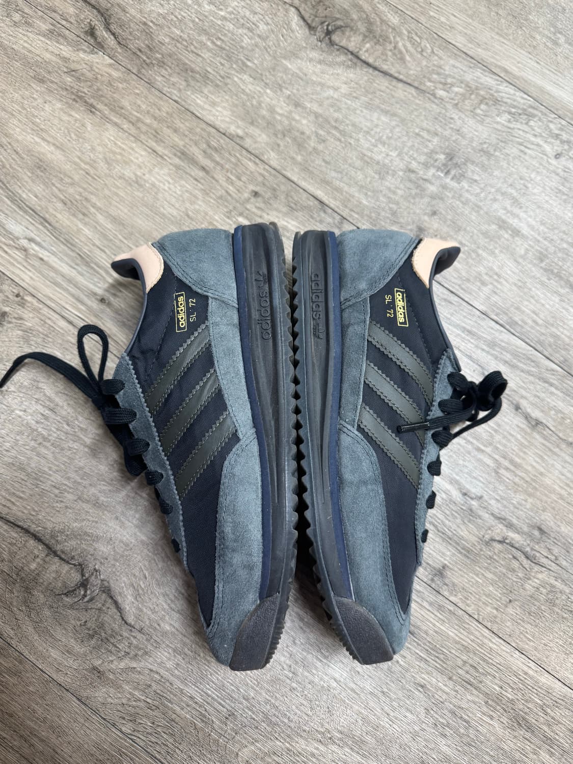 아디다스 스니커즈 상품이미지3