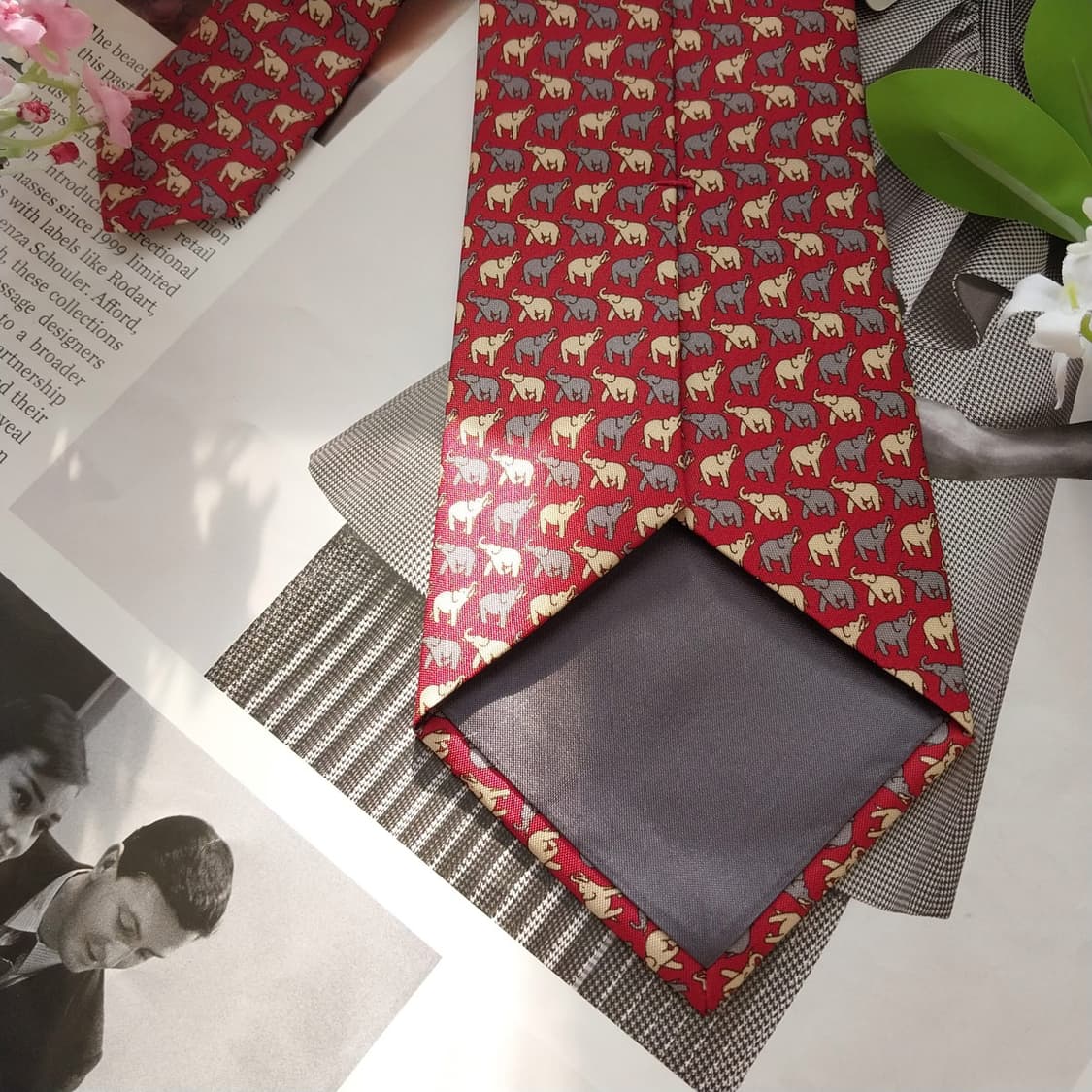 짐톰슨 실크 레드 코끼리 모티브 넥타이 9.2cm 새제품 K1658
 상품이미지7