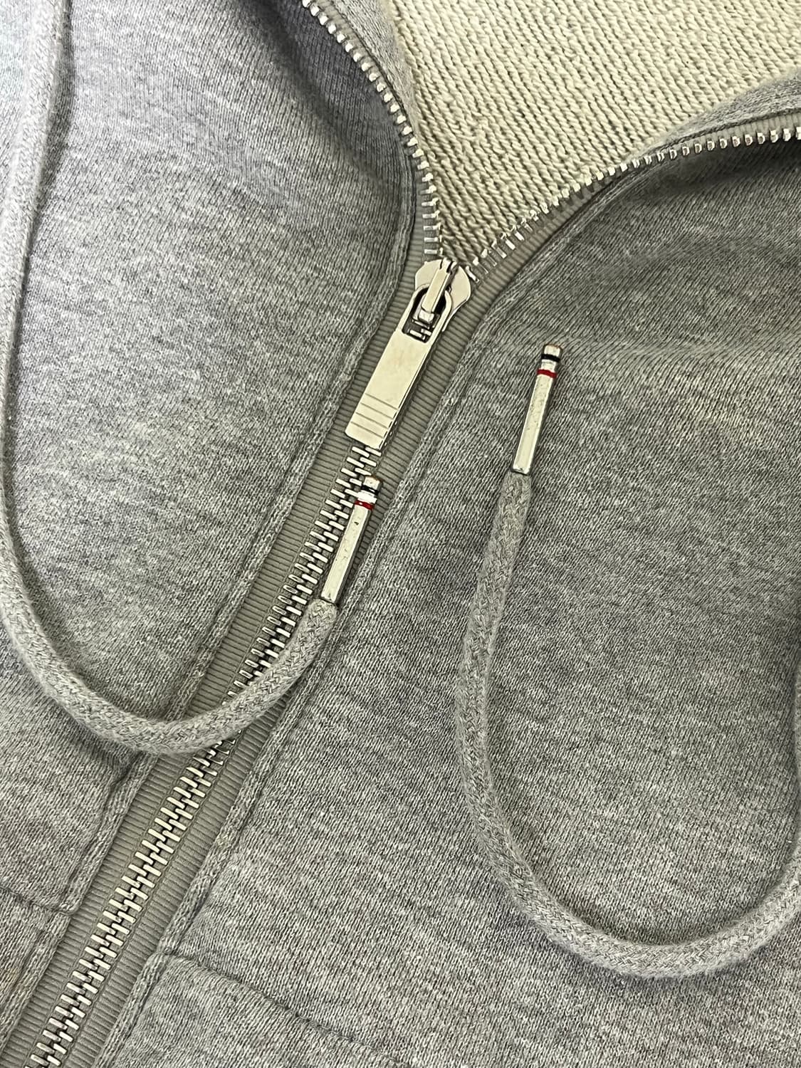 [정품] 2 톰브라운 사선 후드집업 그레이 상품이미지3