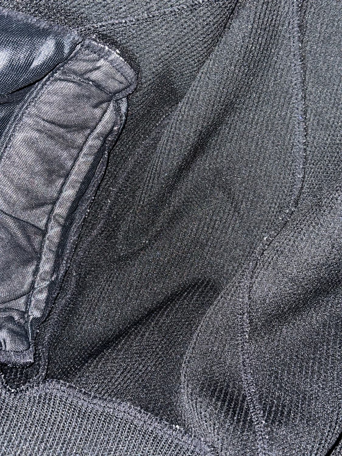 아식스 블랙퍼플 하이넥 크롭 자켓 상품이미지6