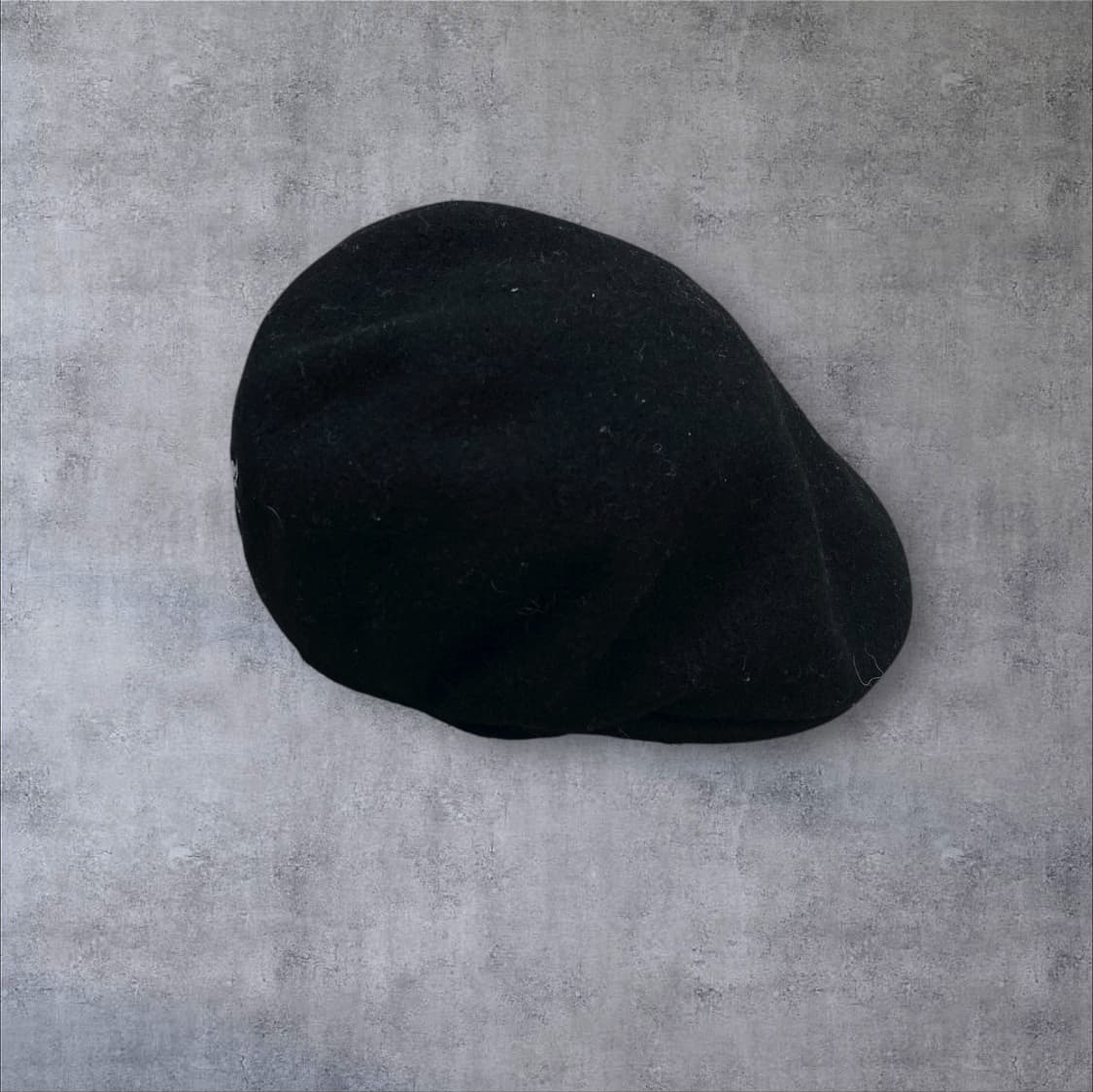 캉골 블랙 컬러 스몰 로고 울 헌팅캡 상품이미지3