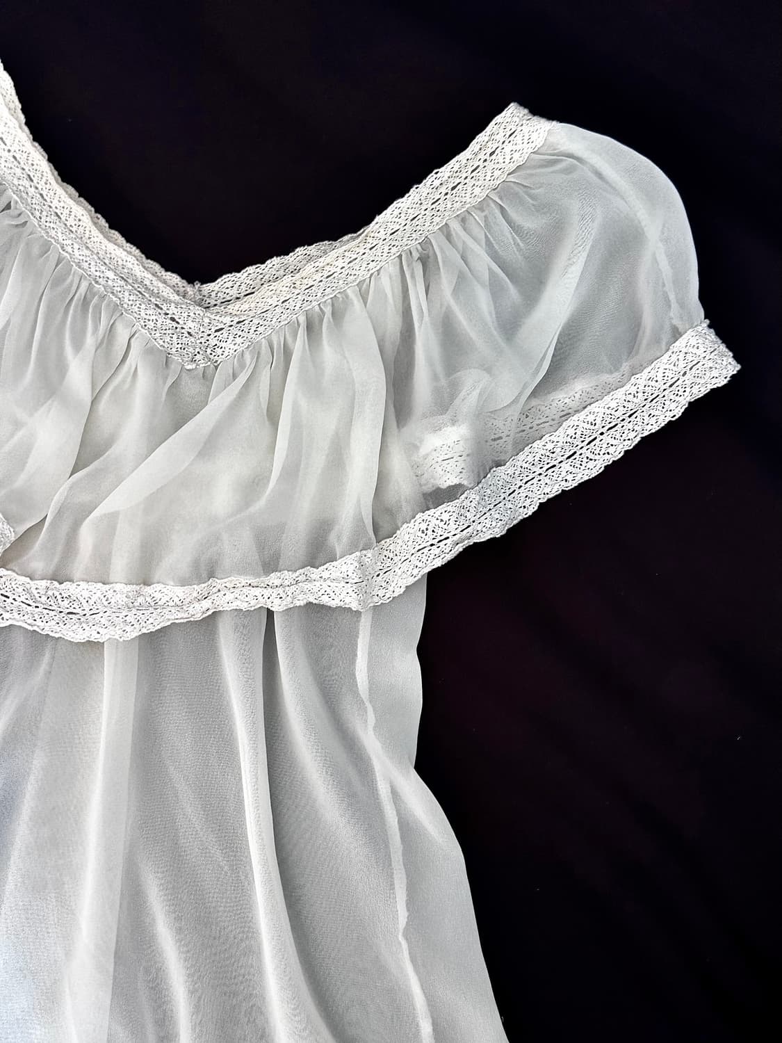 브이넥 레이스 블라우스 상품이미지2