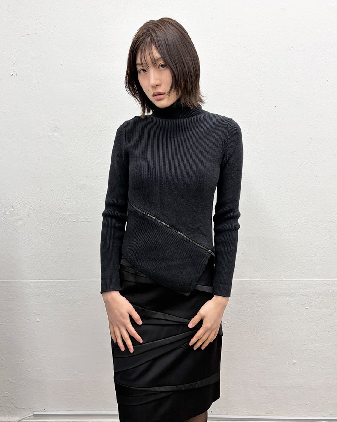 빈티지 지퍼 디테일 리브드 니트 상품이미지1