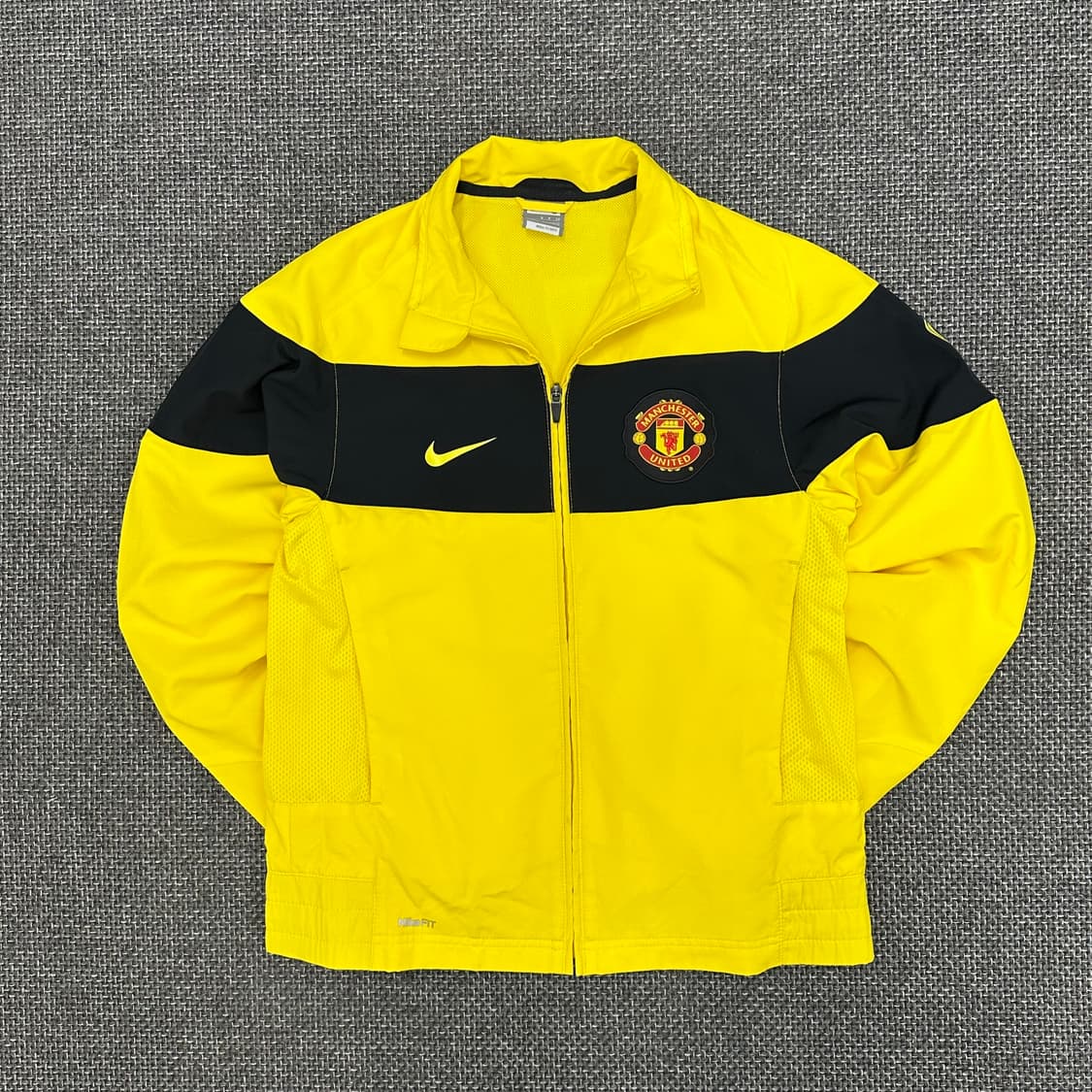 나이키 맨유 09-10 시즌 올드스쿨 옐로우 바람막이 S 상품이미지2