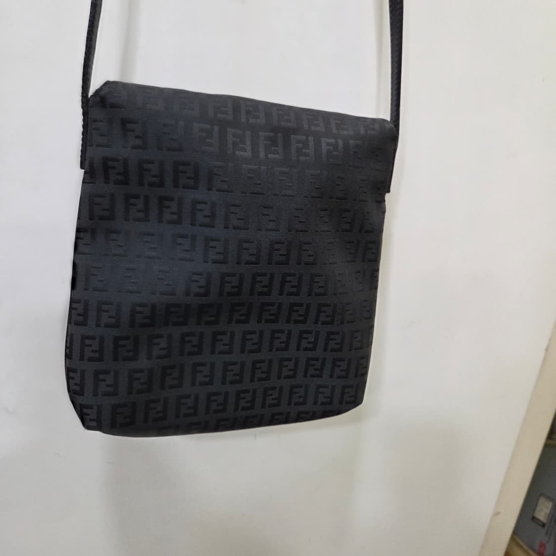 펜디 쥬카 미듐 크로스백 상품이미지2