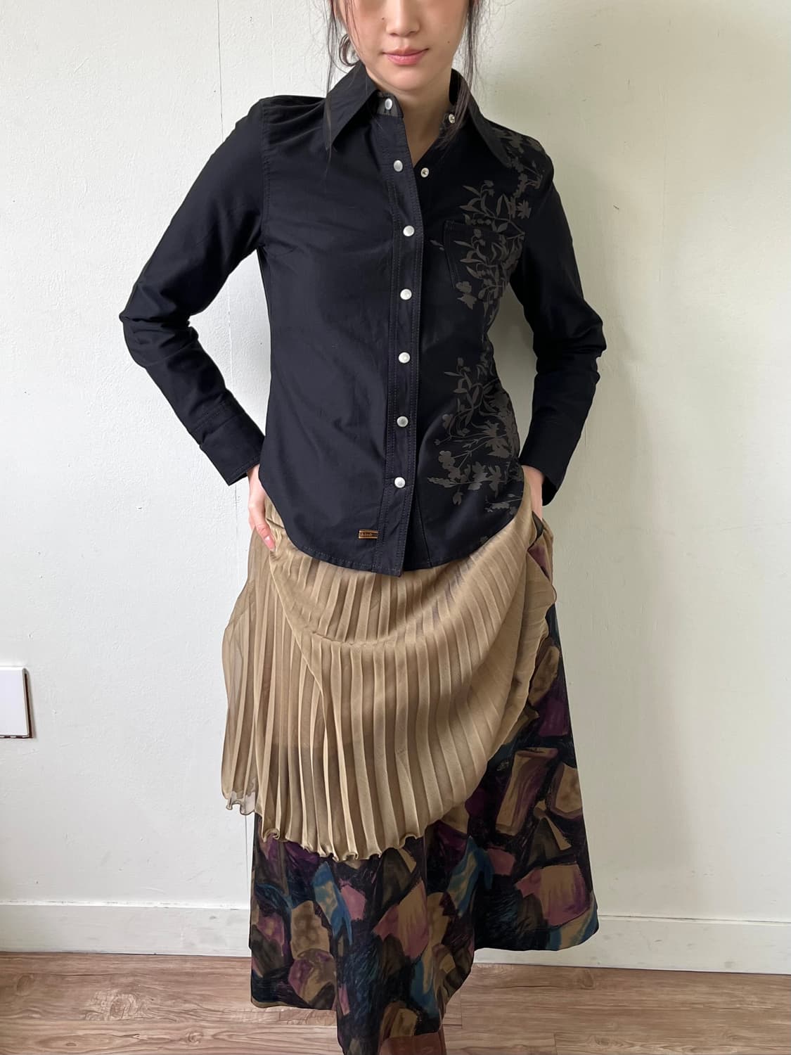 Miss chloe 아트 플라워 블랙 셔츠 자켓 상품이미지5