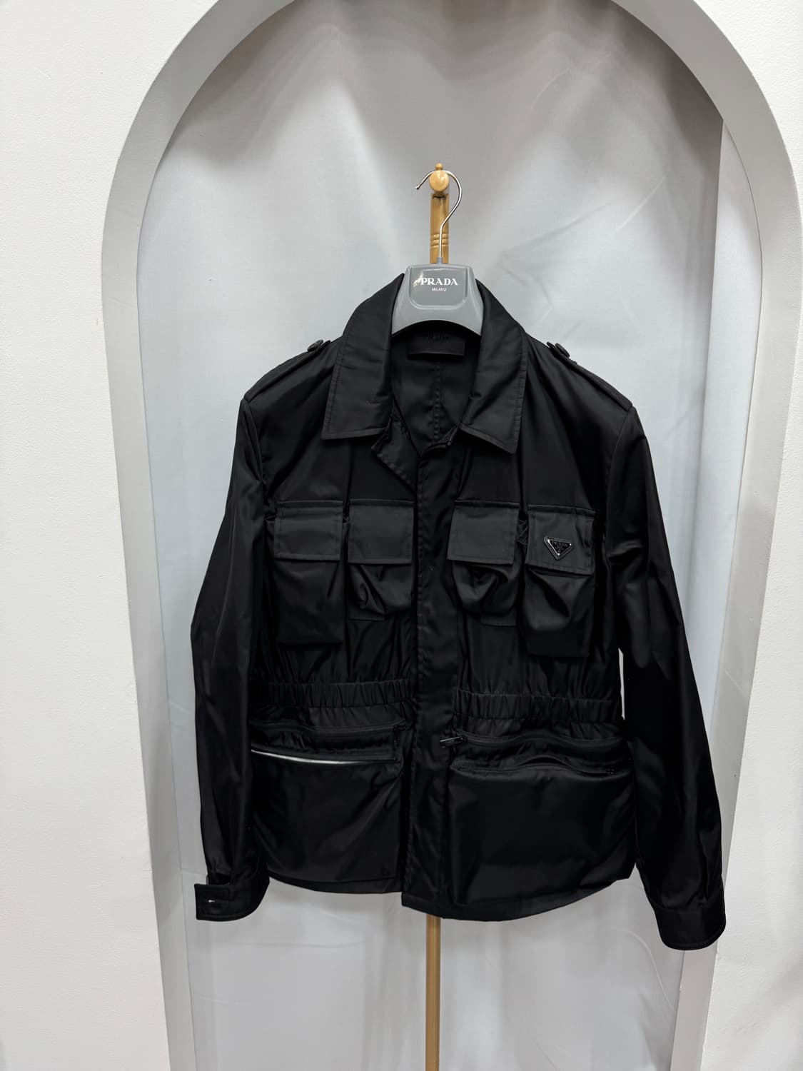 새상품급 프라다 리나일론 포켓 사파리 자켓 48사이즈  상품이미지1
