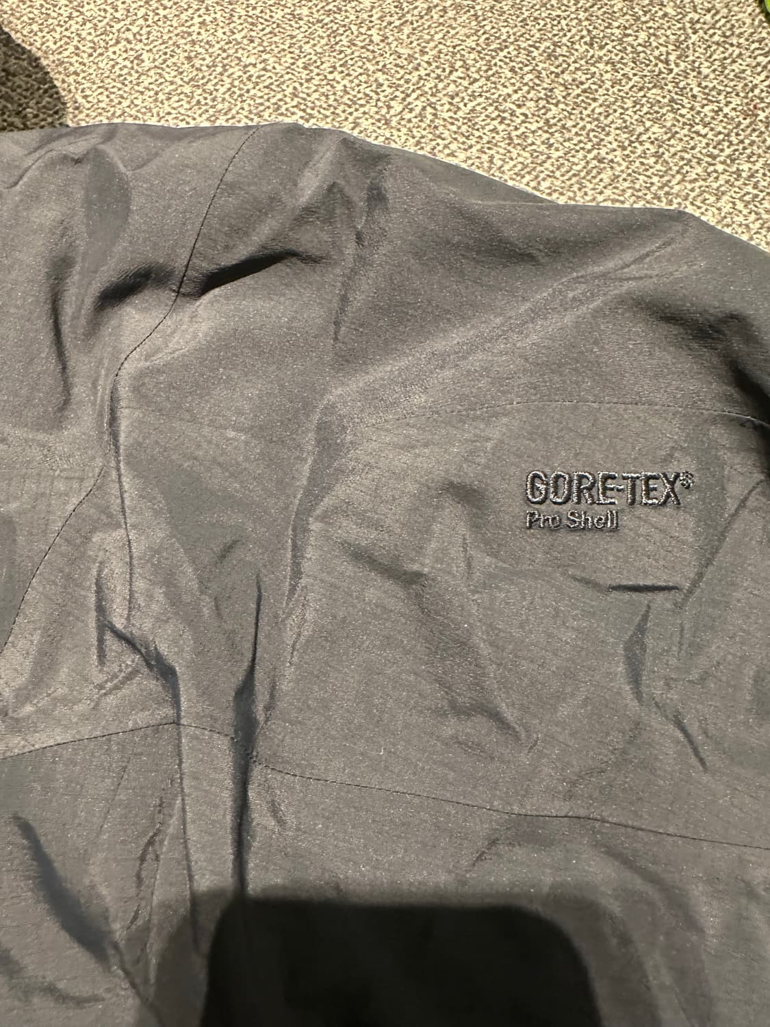 아크테릭스 알파 sv 패딩 m 상품이미지3