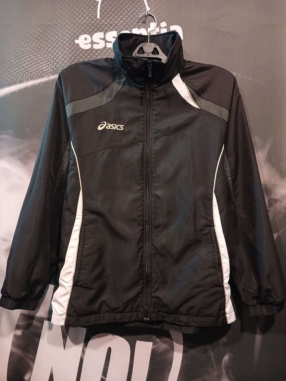 아식스 바람막이 자켓 상품이미지1