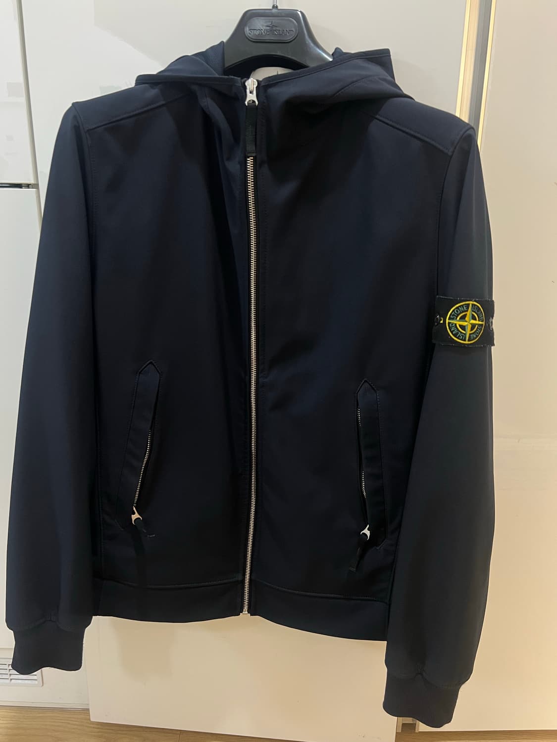 스톤아일랜드 다크네이비 소프트쉘 100-105 (새상품급) 상품이미지1