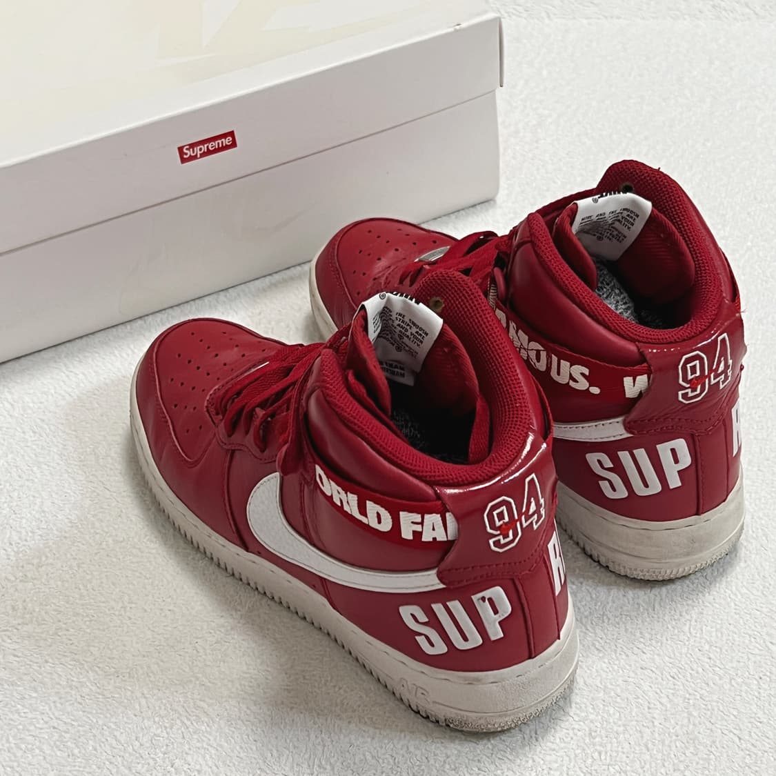 나이키 x 슈프림 에어포스1 하이 월드 페이머스 레드 상품이미지3