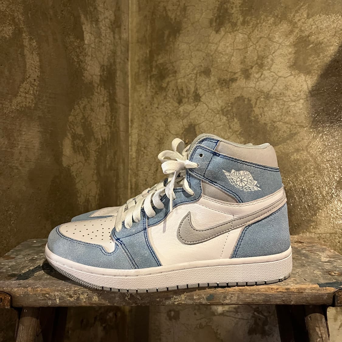 나이키 조던1 하이 하이퍼로얄 (245) 상품이미지1