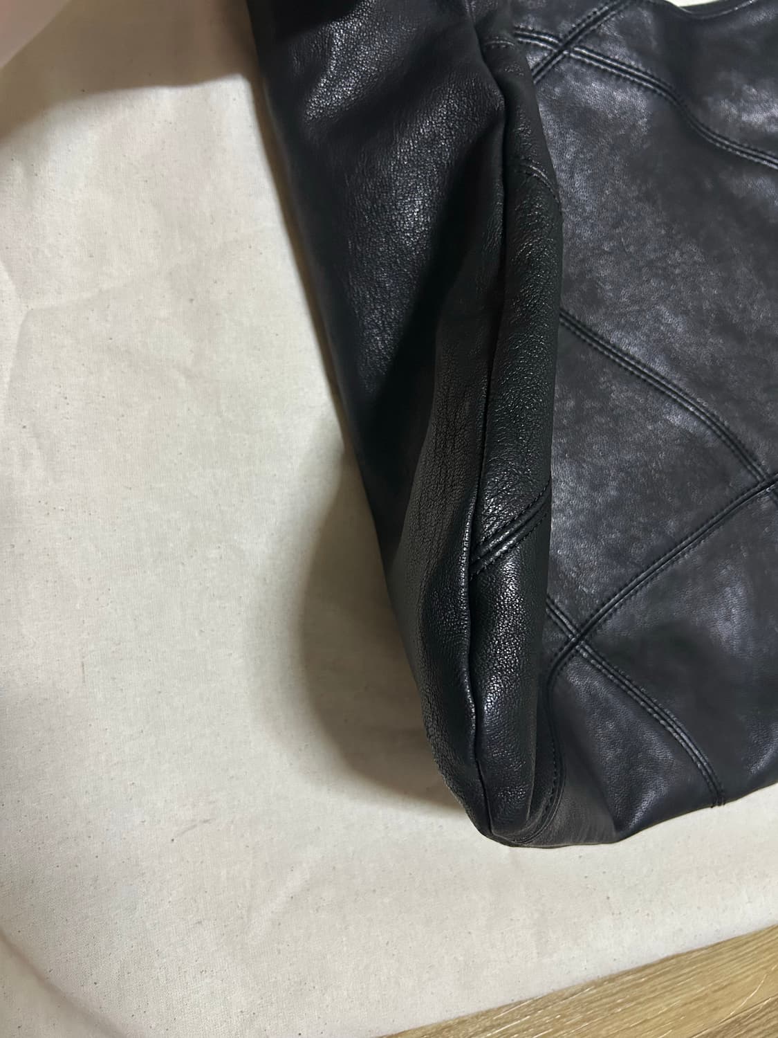 해칭룸 웹토트 램스킨 토트백 상품이미지6