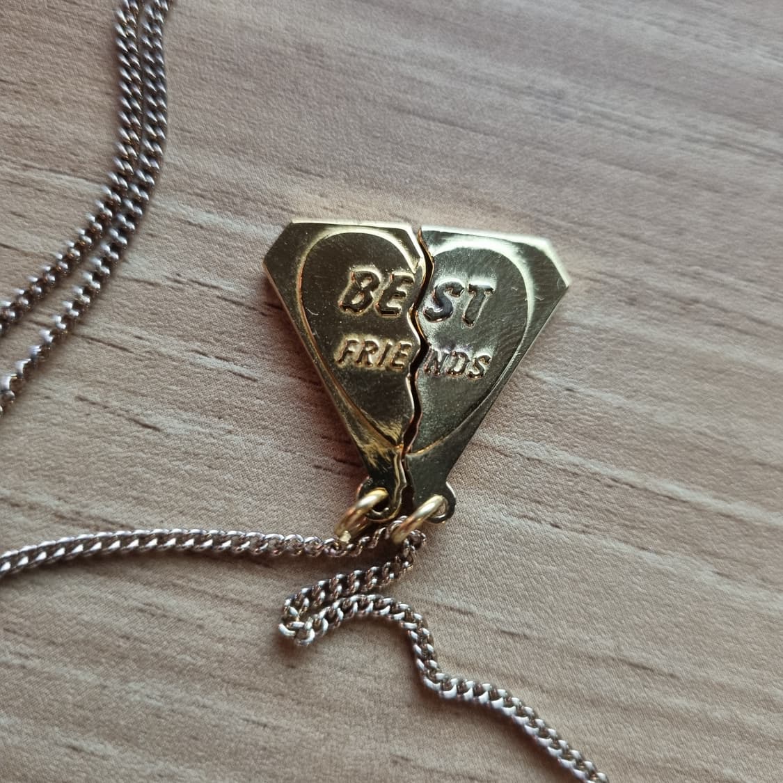 팔라스 프렌드쉽 목걸이 17fw 상품이미지2