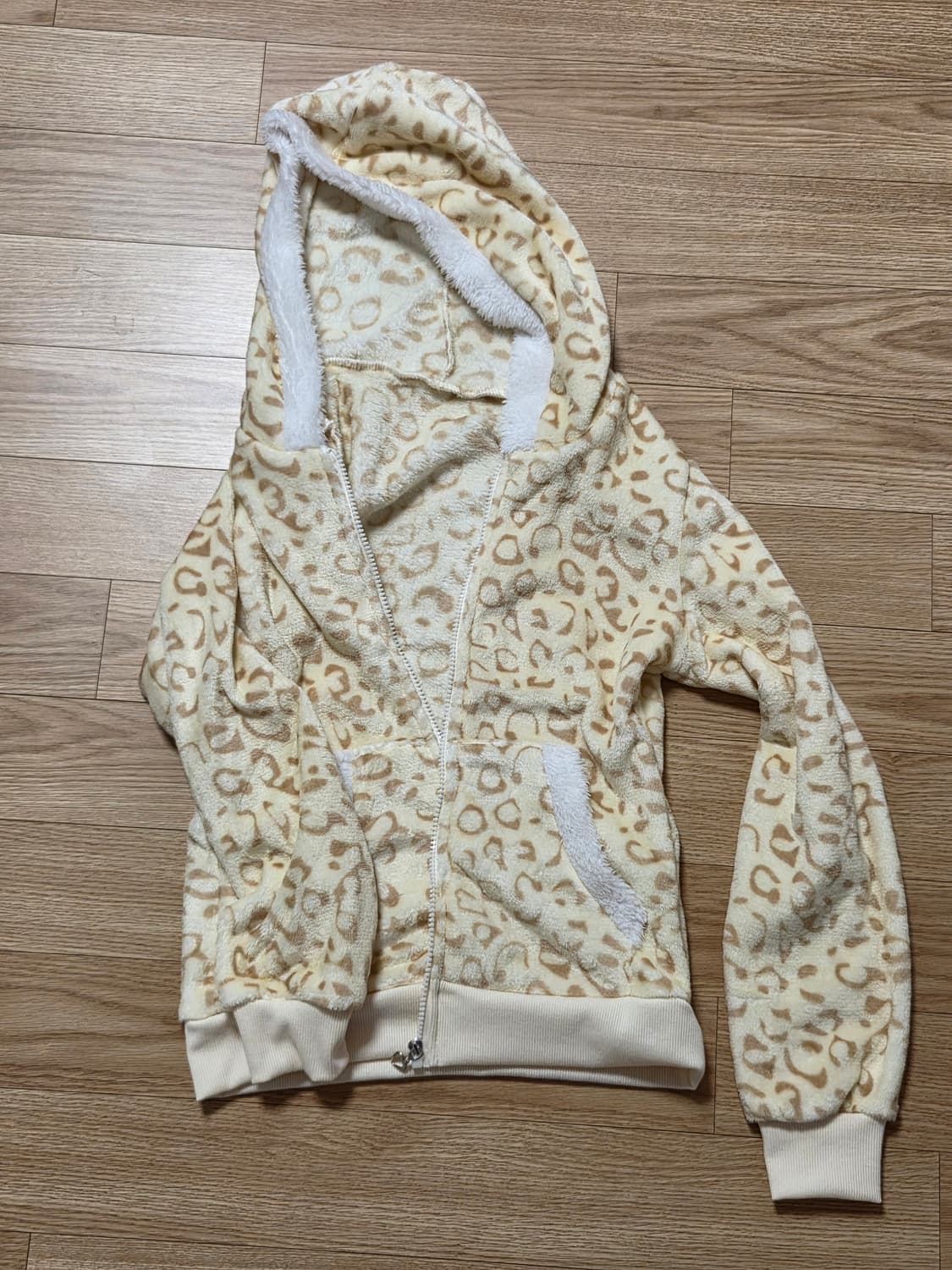 레오파드 후리스 집업 상품이미지2