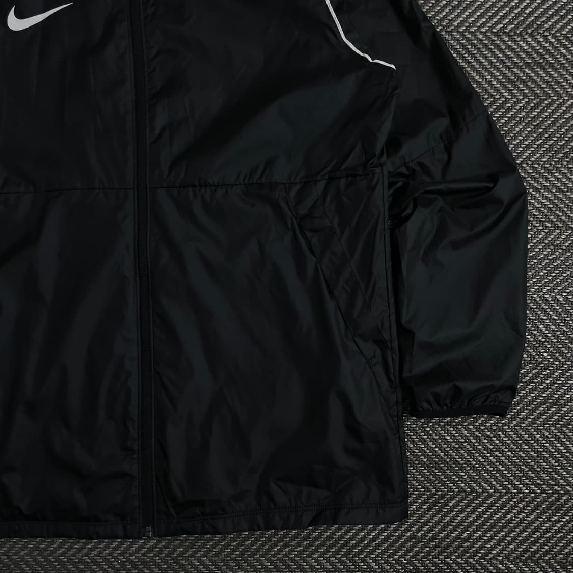 나이키 스우시 블랙 라이닝 바람막이 자켓y 3116 상품이미지3