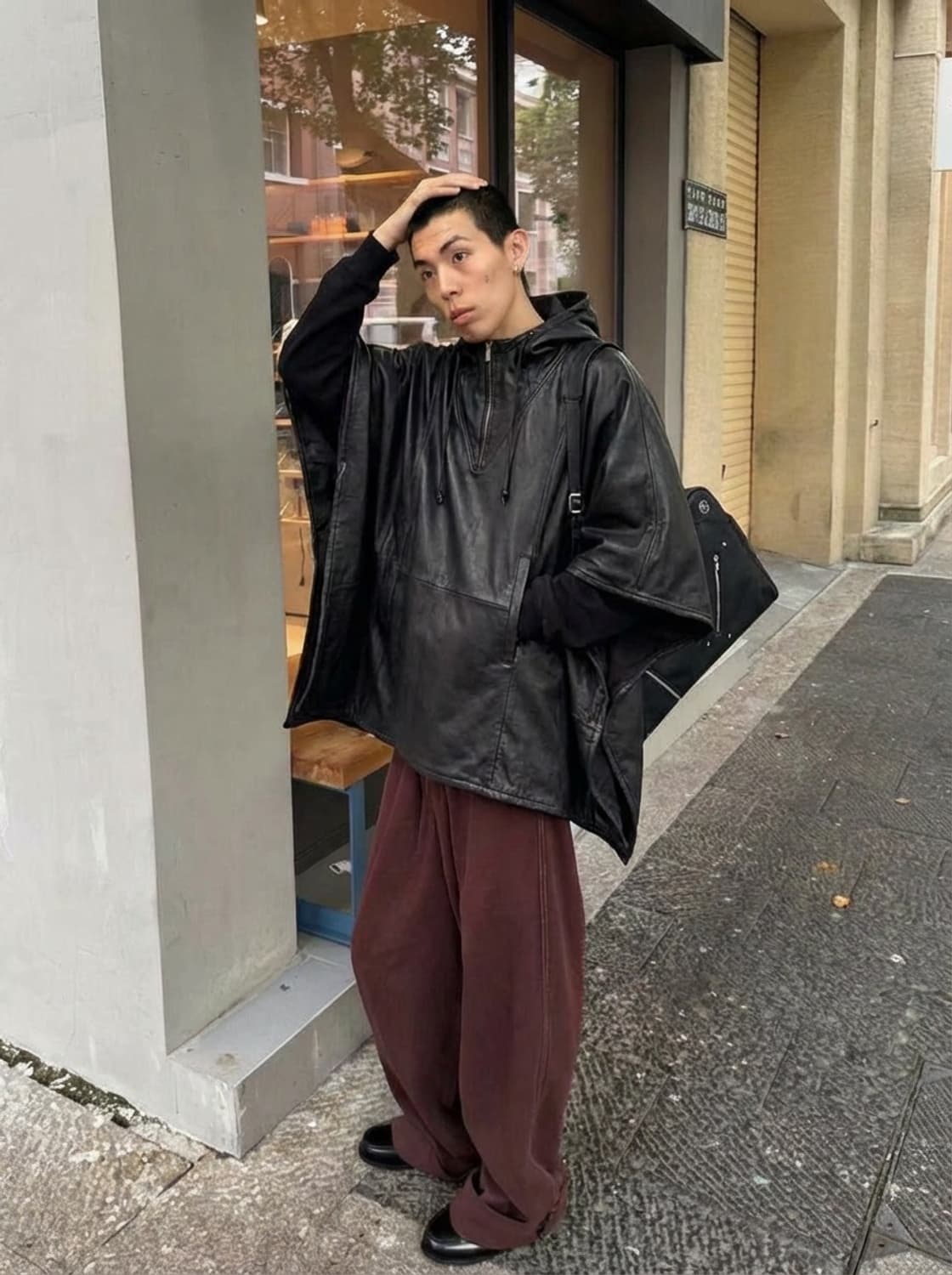 하브 비나르드 / 레더 풀오버 후디판초우 상품이미지1