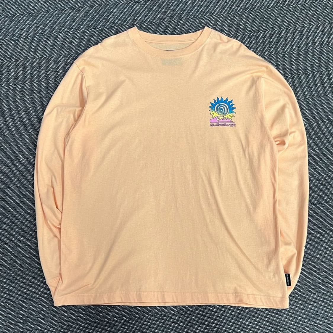 퀵실버 사이드 프린팅 롱슬리브  v1084 상품이미지1