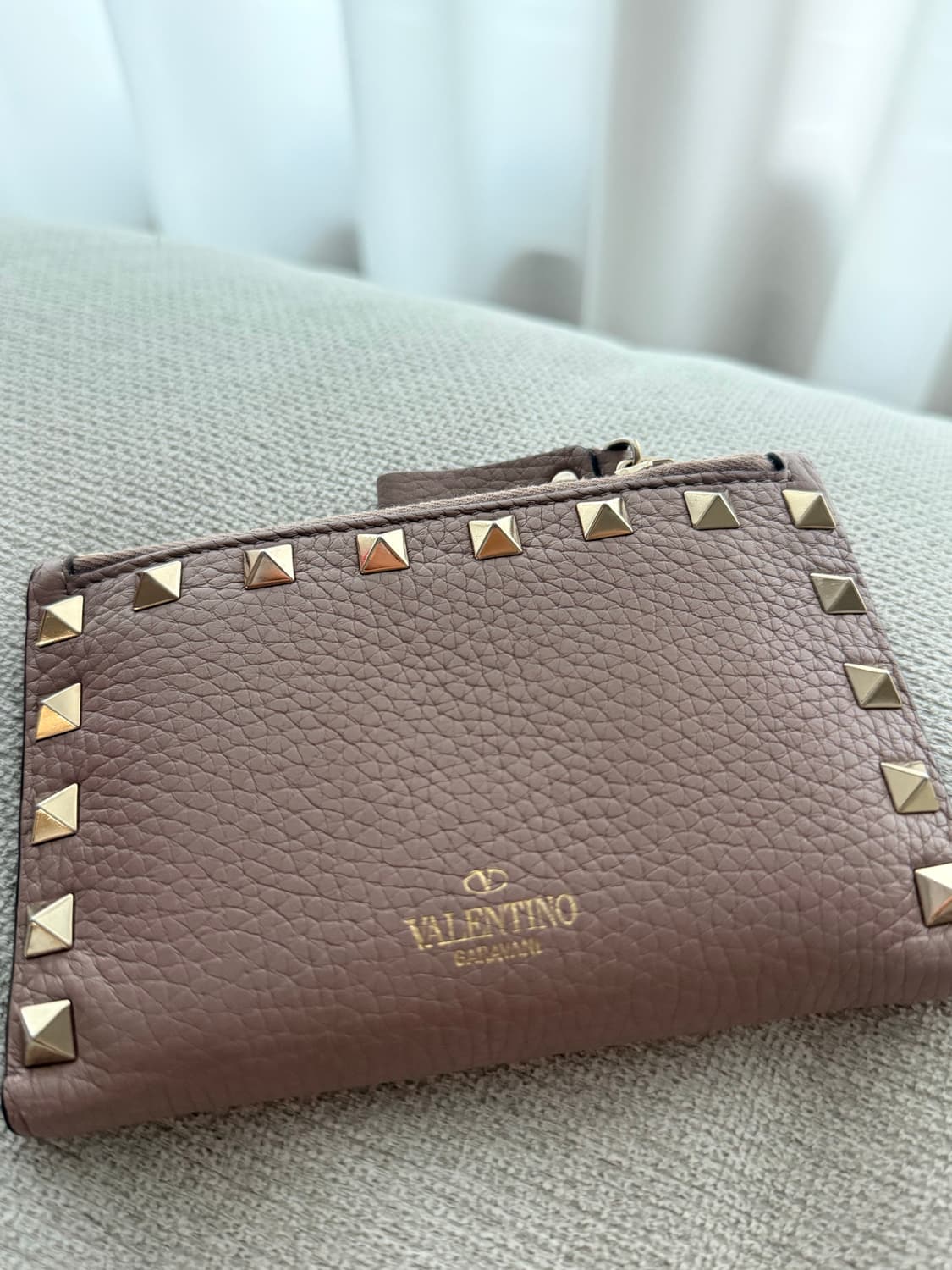 발렌티노 락스터드 지갑 상품이미지1