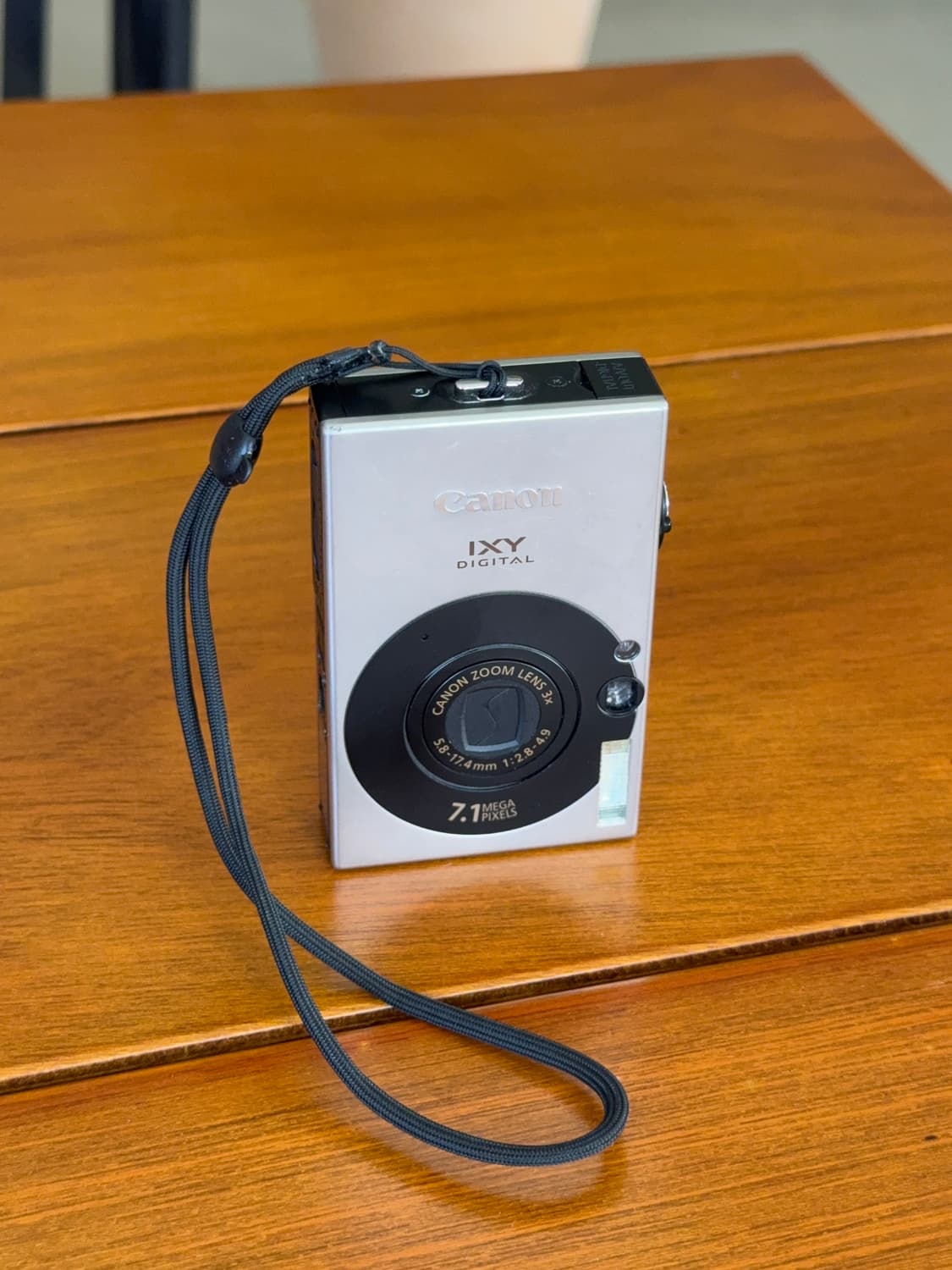 [작례o, 바로사용] 캐논 익시ixy10(익서스ixus70) 디카 상품이미지1