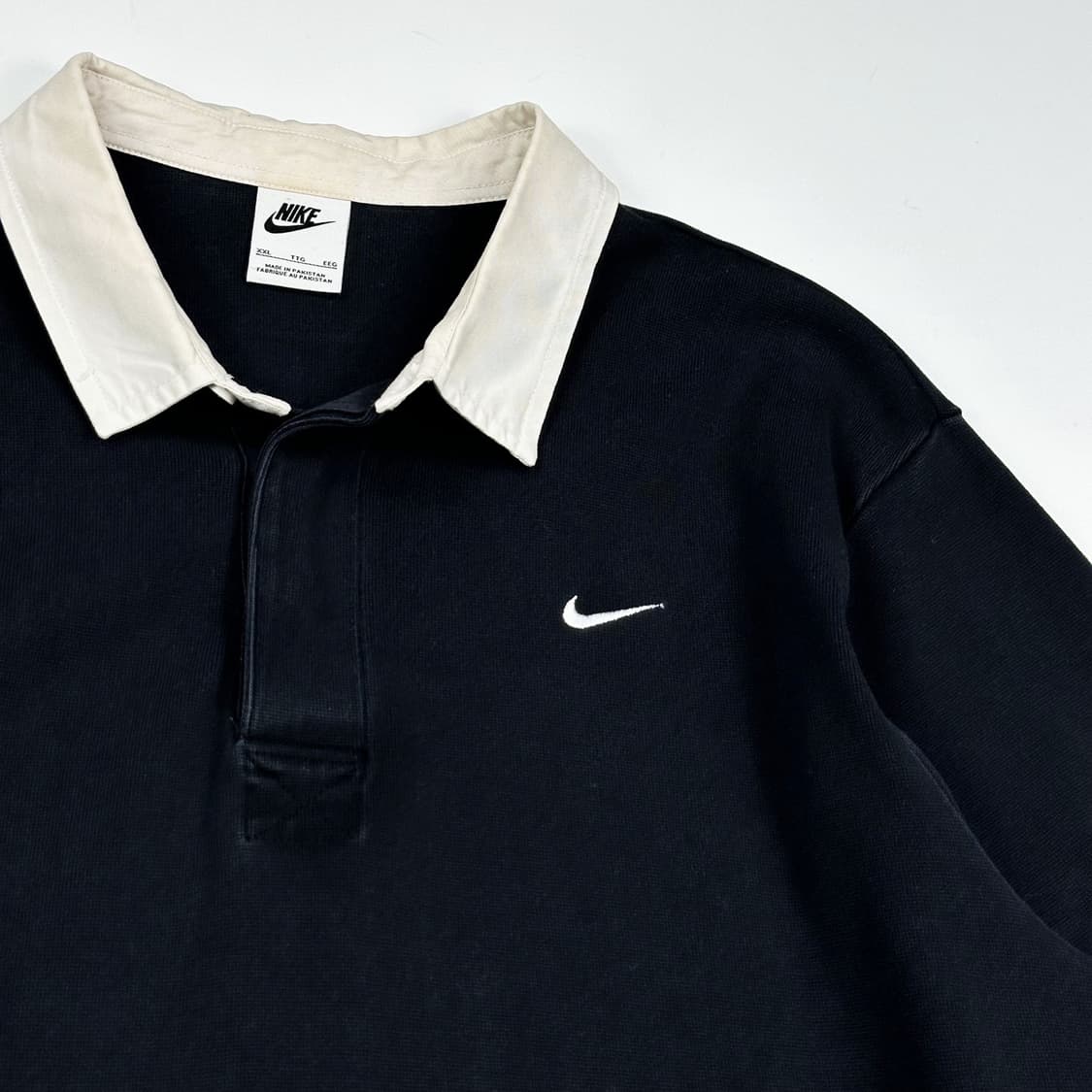 나이키 스우시 블랙 럭비티 맨투맨 (실측 XL) 상품이미지3