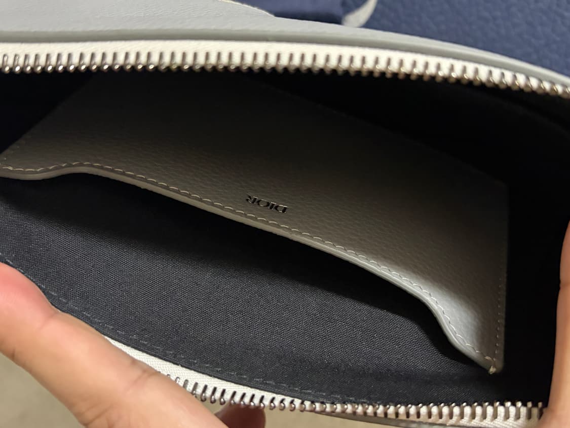 (미사용/풀구성) 디올 1947 클러치 A5 지퍼케이스 상품이미지8