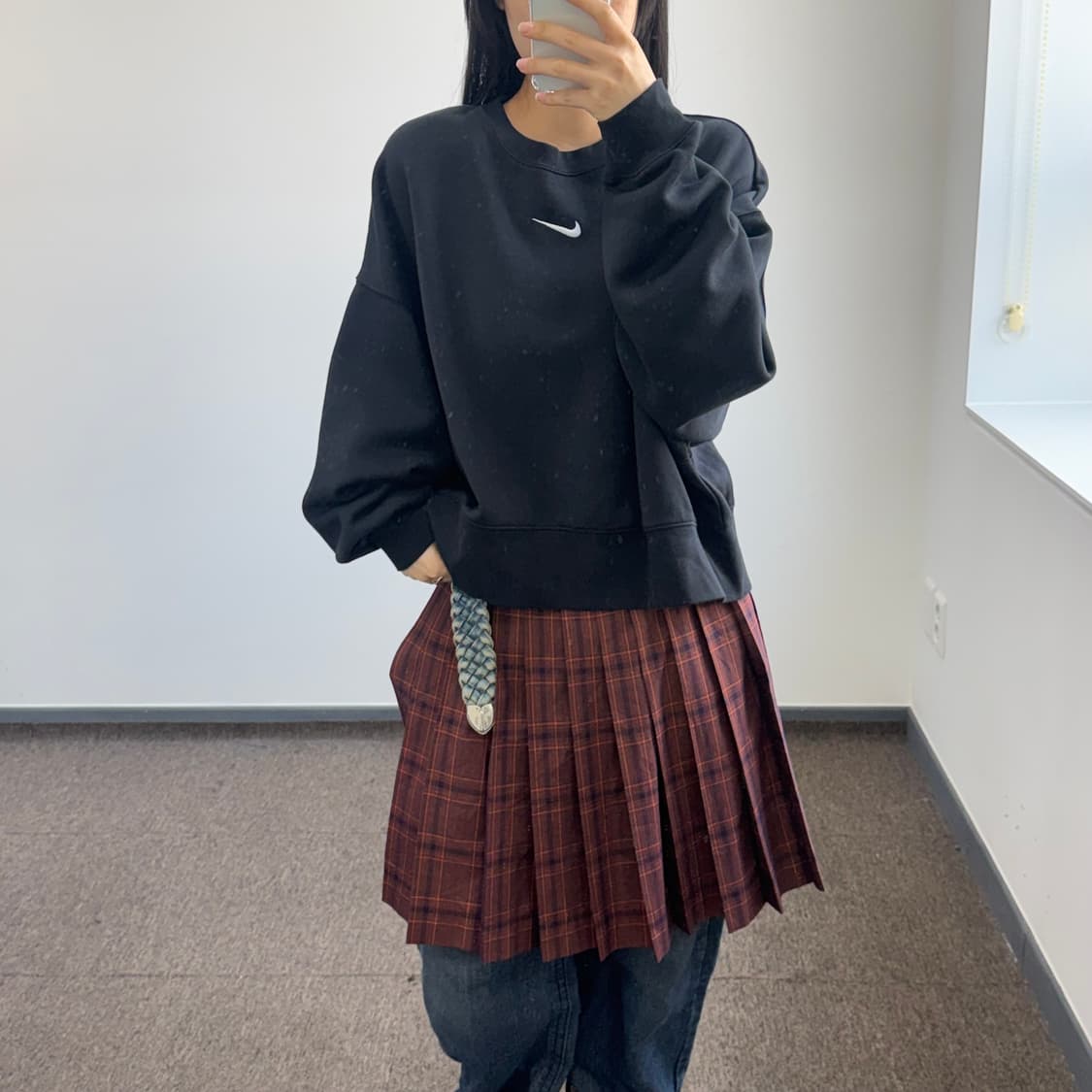 Nike 나이키 스우시 블랙 기모 맨투맨  상품이미지1