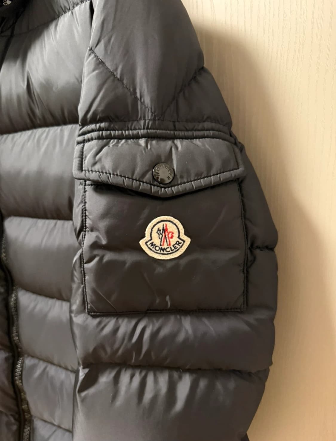 몽클레어 후드 패딩 상품이미지3