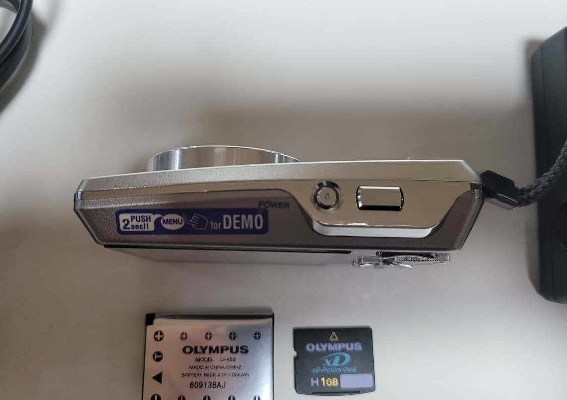 올림푸스 뮤 740 xd카드 1기가 포함. 디카 상태 상 상품이미지5