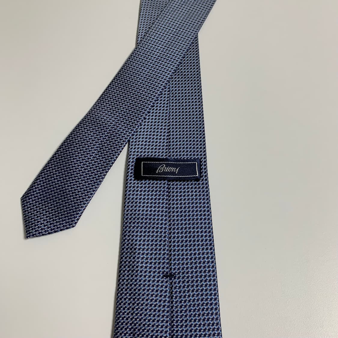 브리오니(Brioni) 명품 슬림넥타이 클래식정장 최상급 7.3cm 상품이미지4
