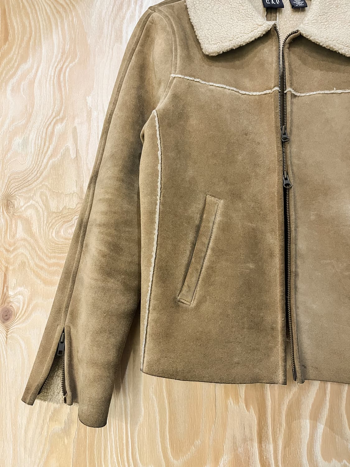 갭 쉐르파 라인드 스웨이드 무스탕 상품이미지3